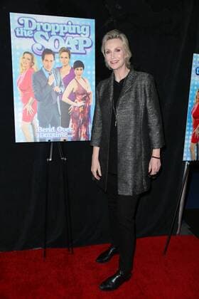 Jane Lynch bei der Serien Premiere von Dropping the Soap Tam 7.03.2017 in Beverly Hills, Los Angeles Dropping the Soap TV Series Webseries Premiere in Beverly Hills, Los Angeles, 2017 