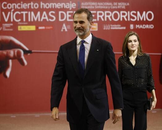 Spanish King Felipe VI (C) and Queen Letizia arrive at the annual Concert for the Terrorism Victims at the National Auditorium in Madrid, Spain, 08 March 2017. SPANISH ROYALS CHAIR CONCERT FOR TERRORISM VICTIMS !ACHTUNG: NUR REDAKTIONELLE NUTZUNG!  Copyright: xJuanJoxMartínx MAD001 20170308-636246007913136192