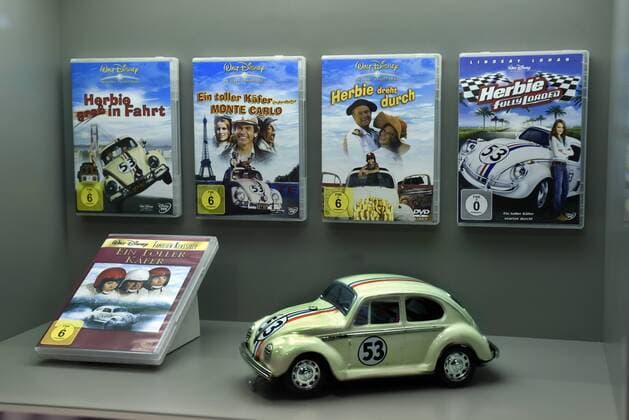 Deutschland, Bonn, 09.03.2017 Ausstellung im Haus der Geschichte: Geliebt, Gebraucht, Gehasst. Die Deutschen und ihre Autos Foto: Autos die Geschichte schrieben: Herbie mit der Nummer 53 Ausstellung: Geliebt, Gebraucht, Gehasst. Die Deutschen und ihre Autos