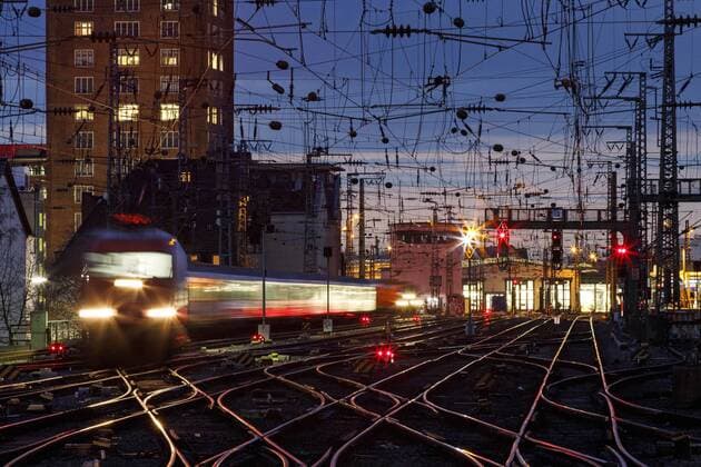 Gleisbett zwischen Kölner Hauptbahnhof und S-Bahn-Haltestelle Hansaring. Köln, 09.03.2017 Foto:xC.xHardtx xFuturexImage