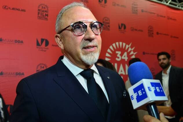 US. producer Emilio Estefan speaks during an interview upon his arrival to the red carpet of the screening of the film A Change of Heart , during the Miami Film Festival 2017 in Miami, USA, 10 March 2017. Miami Film Festival 2017 !ACHTUNG: NUR REDAKTIONELLE NUTZUNG!  Copyright: xGiorgioxVierax MIA09 20170311-636248033736178513