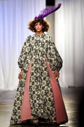 (170311) -- LISBON, March 11, 2017 -- A model presents a creation of designer David Ferreira at the Lisbon Fashion Week Fall Winter 2017 18 in Lisbon, capital of Portugal, on March 10, 2017. )(gl) PORTUGAL-LISBON-FASHION WEEK ZhangxLiyun 