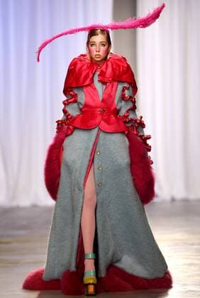 (170311) -- LISBON, March 11, 2017 -- A model presents a creation of designer David Ferreira at the Lisbon Fashion Week Fall Winter 2017 18 in Lisbon, capital of Portugal, on March 10, 2017. )(gl) PORTUGAL-LISBON-FASHION WEEK ZhangxLiyun 