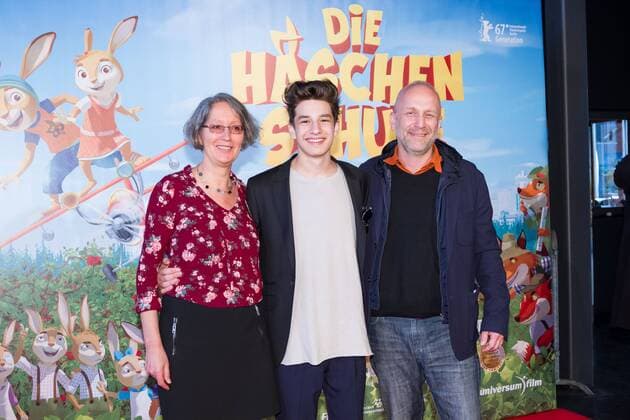 Ute von Münchow_Pohl (Regiesseurin), Noah Levi, Dirk Beinhold (Produzent) bei der Filmpremiere von Die Häschenjagd-Jagd nach dem Goldenen Ei am 11.03.2017 im Cinenova in Köln. Die Häschenjagd-Jagd nach dem Goldenen Ei am 11.03.2017