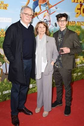 Friedrich von Thun, Senta Berger und Noah Levi bei der Premiere des Kinofilms Die Häschenschule - Jagd nach dem goldenen Ei im Mathäser Filmpalast. München, 12.03.2017 Foto:xP.xSchönbergerx xFuturexImage