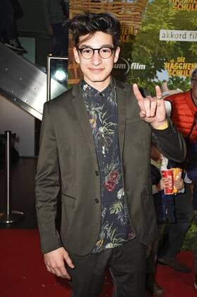 Noah Levi bei der Premiere des Kinofilms Die Häschenschule - Jagd nach dem goldenen Ei im Mathäser Filmpalast. München, 12.03.2017 Foto:xP.xSchönbergerx xFuturexImage