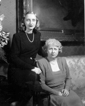Jan. 29, 2008 - MARGARETTRUMANRETRO.MARGARET TRUMAN AND MOTHER BESS AT THE WHITE HOUSE 01-12-1946. - ZUMAg49_ 20080129_baf_g49_005 Copyright: xGlobexPhotosx