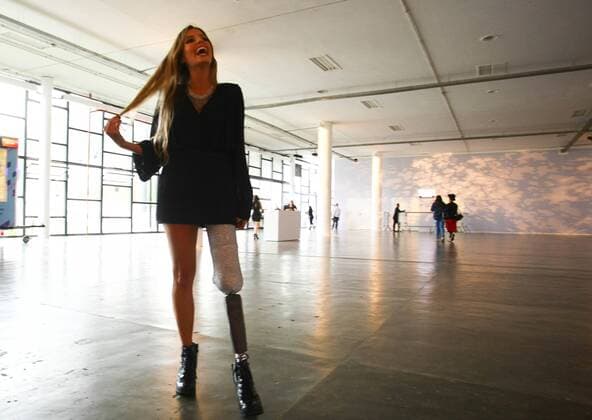 Sao Paulo Fashion Week - Paola Antonini Fotoshooting Sao PAULO, SP - 13.03.2017: SPFW N43 - In the photo, the mining model, Paola Antonini, which uses protese in the leg during the 43 edicÃ the Sao Paulo Fashion Week held at Bienal do Ibirapuera Park in Sao Paulo, Brazil. x1284703x  AloisioxMauricio