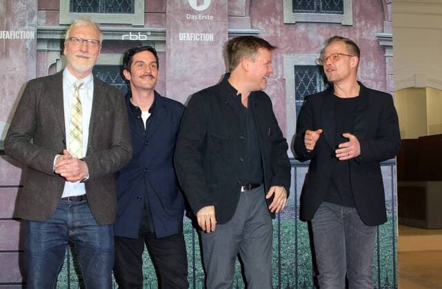Ernst Stoetzer, Daniel Straesser, Justus von Dohnanyi und Matthias Koeberlin bei der Filmpremiere zu der ARD-Produktion - Charite - in der Charite, Luisenstrasse 58, Berlin. Copyright imago stock&people GmbH Tinkeres Datum: 13.03.2017 Filmpremiere Charite