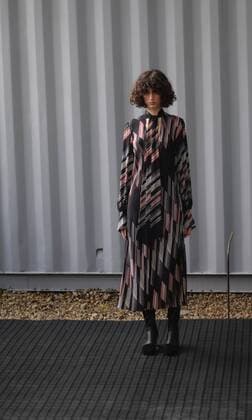 SAO PAULO, SP - 15.03.2017: SPFW N43 - Parade brand Giuliana Romanno during the 43 edition of SAO Paulo Fashion Week held at the Decameron space, SAO Paulo, SP. x1286184x  RichardxCallis