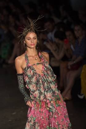 March 15, 2017 - Sao Paulo, Sao Paulo, Brazil - Model presents creation by Isabela Capeto, during the Sao Paulo Fashion Week, N43 winter 2017 edition, in Sao Paulo, Brazil. Sao Paulo Brazil - ZUMAl146 20170315_zaf_l146_007 Copyright: xPauloxLopesx
