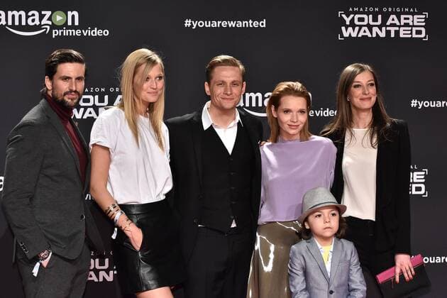 Tom Beck, Toni Garrn, Matthias Schweighöfer, Karoline Herfurth, Franz Hagn und Alexandra Maria Lara bei der Premiere der 6teiligen Amazon Serie You Are Wanted am 15.03.2017 in Berlin You Are Wanted Serien Premiere in Berlin, 2017 