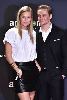 Toni Garrn und Matthias Schweighöfer bei der Premiere der 6teiligen Amazon Serie You Are Wanted am 15.03.2017 in Berlin You Are Wanted Serien Premiere in Berlin, 2017 