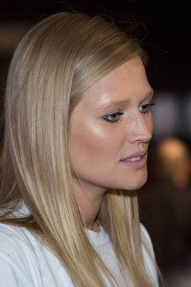 Toni Garrn - Premiere der 6teiligen Amazon Serie YOU ARE WANTED in Berlin am 15.03.2017. Premiere YOU ARE WANTED