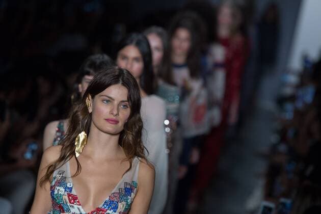 March 15, 2017 - Sao Paulo, Sao Paulo, Brazil - The Top Model ISABELI FONTANA parades for the brand Fabiana Milazzo, during the Sao Paulo Fashion Week, N43 winter 2017 edition, in Sao Paulo, Brazil. Sao Paulo Brazil - ZUMAl146 20170315_zaf_l146_054 Copyright: xPauloxLopesx