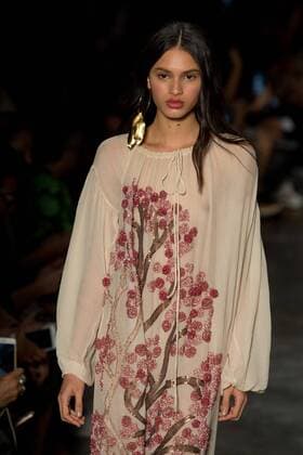 March 15, 2017 - Sao Paulo, Sao Paulo, Brazil - Model presents creation by Fabiana Milazzo, during the Sao Paulo Fashion Week, N43 winter 2017 edition, in Sao Paulo, Brazil. Sao Paulo Brazil - ZUMAl146 20170315_zaf_l146_050 Copyright: xPauloxLopesx