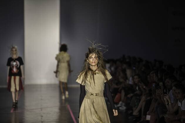 Sao Paulo Fashion Week - Isabela Capeto SÃO PAULO, SP - 15.03.2017: SPFW N43 - Parade of Isabela Capet brand during the 43 edition of São Paulo Fashion Week held at Bienal do Ibirapuera Park in Sao Paulo, SP. x1286747x  BrunoxRocha