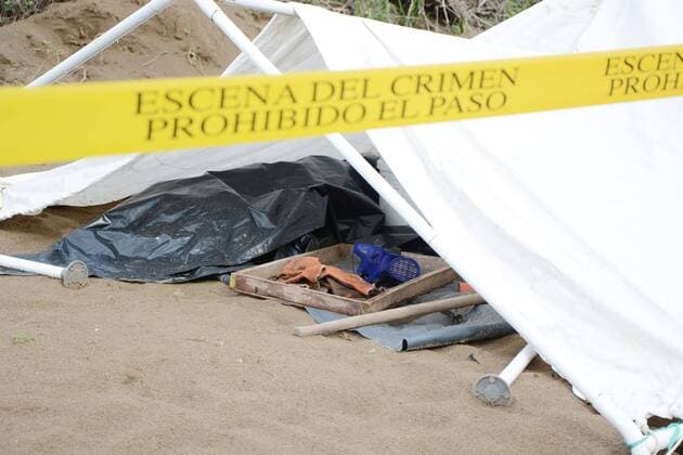 Mexiko: Massengrab entdeckt March 16, 2017 - Mexico - EUM20170316NAC05.JPG.VERACRUZ, Ver. SecuritySeguridad-Veracruz.- Aspectos del predio de Colinas Santa Fe, en el cual se han encontrado los restos de mas de 200 personas y varias fosas clandestinas, 16 de marzo de 2017. Foto: Agencia EL UNIVERSALJMA Mexico  - ZUMAu78_ 20170316_zaf_u78_016 Copyright: xElxUniversalx