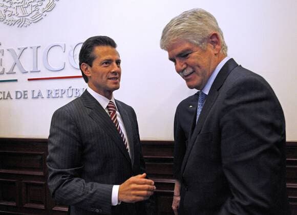Mexico s President Enrique Pena Nieto (L) and Spain s Foreign Minister Alfonso Dastis (R) meet at the official residence Los Pinos in Mexico City, Mexico, 16 March 2017. Dastis arrived in Mexico for an official visit after having to delay his depature fom Peru, where he spent the first part of his Latin American tour. DASTIS MEETS MEXICO S PRESIDENT ENRIQUE PENA NIETO !ACHTUNG: NUR REDAKTIONELLE NUTZUNG!  Copyright: xJorgexNúnezx MEX005 20170316-636253040422553744