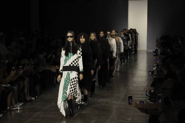 SÃO PAULO, SP - 16.03.2017: SPFW N43 - stylist Juliana Jabour show during the 43 Sao Paulo Fashion Week held at Bienal do Ibirapuera Park in Sao Paulo, SP. x1287668x  VictorxF.xBedeschixPereira