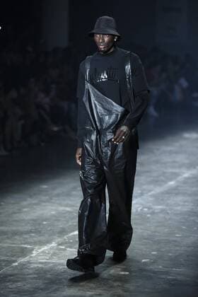 A Model takes to the catwalk to present creations of fashion brand LAB during the Sao Paulo Fashion Week 2017, in Sao Paulo, Brazil, 17 March 2017. Sao Paulo Fashion Week 2017 !ACHTUNG: NUR REDAKTIONELLE NUTZUNG!  Copyright: xSebastiaoxMoreirax SAO006 20170318-636254028657401102