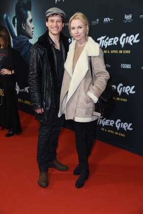 Vinzenz Kiefer mit Ehefrau Masha Tokareva bei der Berliner Premiere von Tiger Girl im Zoo Palast in Berlin am 20.03.2017