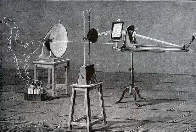 Alexander Graham Bell s photo phone. vibrations of the diaphragm of the transmitter caused light pulses to fall on a light sensitive selenium cell. Dated 1891 WorldxHistoryxArchive 917_05_WHA_092_0259