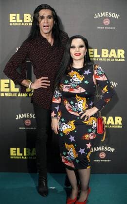 Spanish singers Olvido Gara Alaska (R) and Mario Vaquerizo (L) pose during the premiere of the new comedy El Bar (The Bar) by Alex de la Iglesia in Madrid, Spain, on 22 March 2017. PRESENTATION OF THE SPANISH FILM EL BAR !ACHTUNG: NUR REDAKTIONELLE NUTZUNG!  Copyright: xKikoxHuescax 20170322-636258159928451557