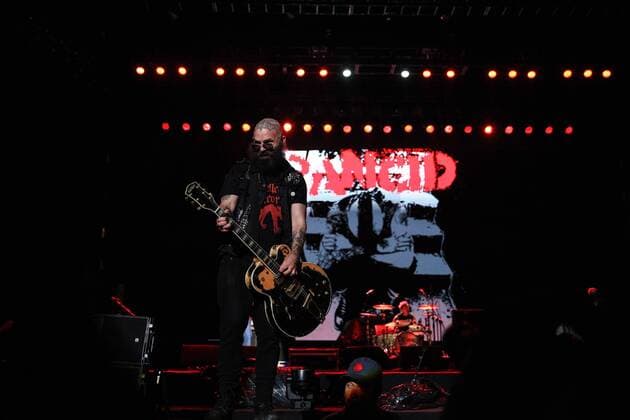 The singer of the band Rancid, Tim Armstrong, performs during the festival Lollapalooza in the autodrome Interlagos of Sao Paulo, Brazil, on 25 March 2017. The legendary metal group Metallica is the main attraction today in the first day of the musical festival Lollapalooza Brazil, which in its seventh edition brings together dozens of international artists in Sao Paulo, like The XX, The Weeknd and Two Door Cinema Club. LOLAPALOOZA FESTIVAL IN BRAZIL !ACHTUNG: NUR REDAKTIONELLE NUTZUNG!  Copyright: xFERNANDOxBIZERRAxJRx BRA100 20170325-636260811497522663