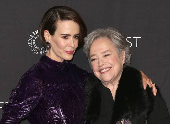 March 26, 2017 - Hollywood, CA, United States - 26 March 2017 - Hollywood, California - Sarah Paulson, Kathy Bates. The Paley Center For Media s 34th Annual PaleyFest Los Angeles - American Horror Story: Roanoke held at the Dolby Theatre. Photo Credit: AdMedia Hollywood United States - ZUMAa123 20170326_zaa_a123_074 Copyright: xAdmediax