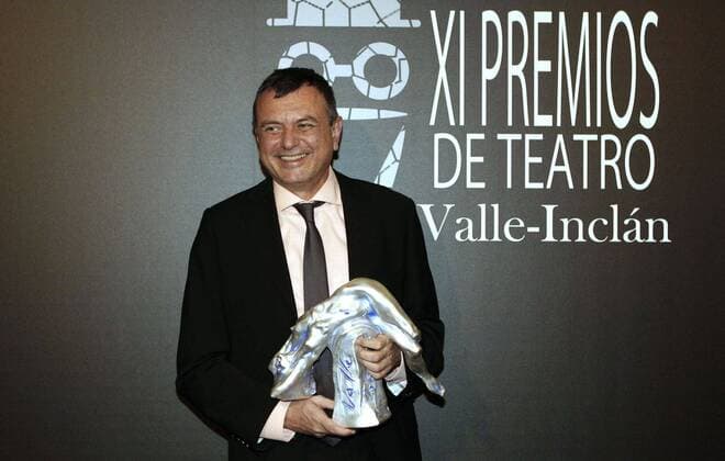 Spanish dramatists Ernesto Caballero receives the Valle-Inclan award for directing El laberinto magico (The magic labryinth) at the Royal Theater in Madrid, Spain, 27 March 2017. Caballero was granted the award after the voting, overcoming Israel Elejalde. 11TH VALLE-INCLAN THEATER AWARDS !ACHTUNG: NUR REDAKTIONELLE NUTZUNG!  Copyright: xJavierxLópezx MAD001 20170328-636262576427776455