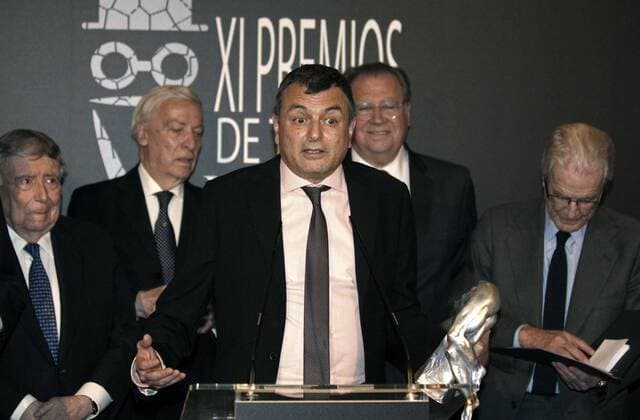 Spanish dramatists Ernesto Caballero receives the Valle-Inclan award for directing El laberinto magico (The magic labryinth) at the Royal Theater in Madrid, Spain, 27 March 2017. Caballero was granted the award after the voting, overcoming Israel Elejalde. 11TH VALLE-INCLAN THEATER AWARDS !ACHTUNG: NUR REDAKTIONELLE NUTZUNG!  Copyright: xJavierxLópezx MAD001 20170328-636262576451176155