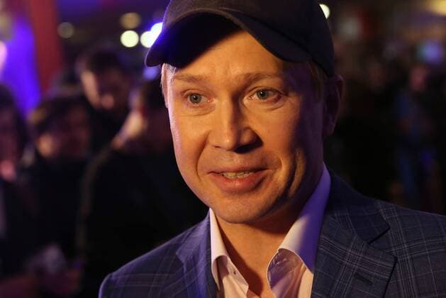 MOSCOW, RUSSIA - MARCH 29, 2017: Theatre of Nations Artistic Director, Russian actor Yevgeny Mironov attends the Moscow premiere of Russian film director Dmitriy Kiselev s First Time drama film about the first ever spacewalk performed by Soviet cosmonaut Alexei Leonov at the KARO 11 Oktyabr Cinema. Anton Novoderezhkin TASS  TS0460A2