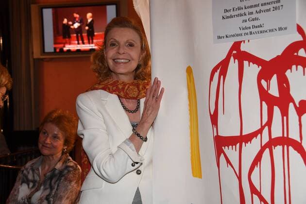 Jutta Kammann Premiere Anderthalb Stunden zu spät Komödie im Bayerischen Hof München 29.03.2017