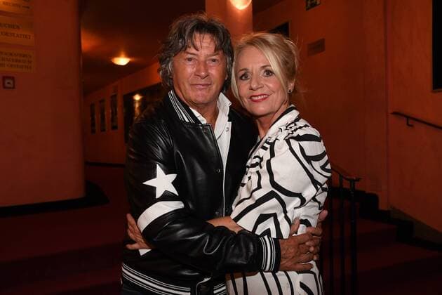 Nora von Collande und Herbert Herrmann Premiere Anderthalb Stunden zu spät Komödie im Bayerischen Hof München 29.03.2017