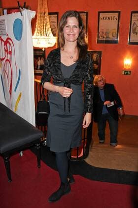 Ursula Buschhorn, Theaterpremiere von Anderthalb Stunden zu spaet in der Komoedie im Bayerischen Hof in Muenchen am 29.03.2017
