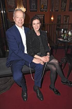 Dirk Galuba mit Begleitung bei der Premiere des Theaterstücks Anderthalb Stunden zu spät in der Komödie im Bayerischen Hof. München, 29.03.2017 Foto:xP.xSchönbergerx xFuturexImage