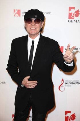 Klaus Meine bei der Verleihung Deutscher Musikautorenpreis am 30.03.2017 in Berlin Deutscher Musikautorenpreis 2017 Berlin 