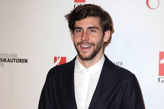 Alvaro Soler bei der Verleihung Deutscher Musikautorenpreis am 30.03.2017 in Berlin Deutscher Musikautorenpreis 2017 Berlin 