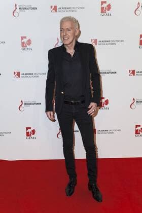 Scooter (H.P. Baxxter) auf bei der Preisverleihung des Deutschen Musikautorenpreises am 30.03.2017 Scooter (H.P. Baxxter) auf bei der Preisverleihung des Deutschen Musikautorenpreises am 30.03.2017