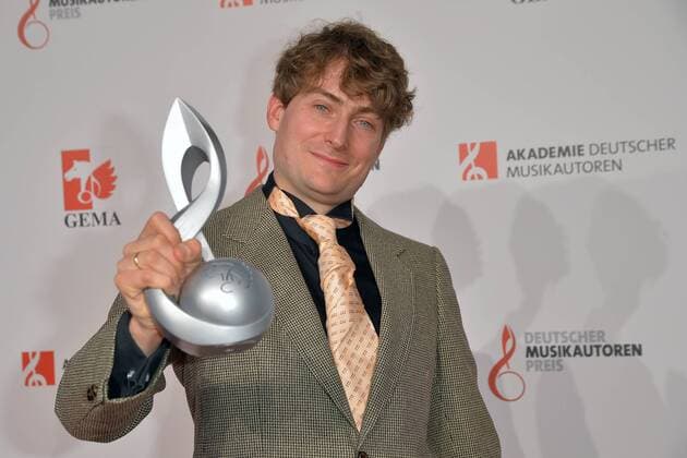 Preistraeger, Sebastian Kraemer (Musikkabarett) Deutscher Musikautorenpreis im Hotel Ritz-Carlton in Berlin, am 30.03.2017
