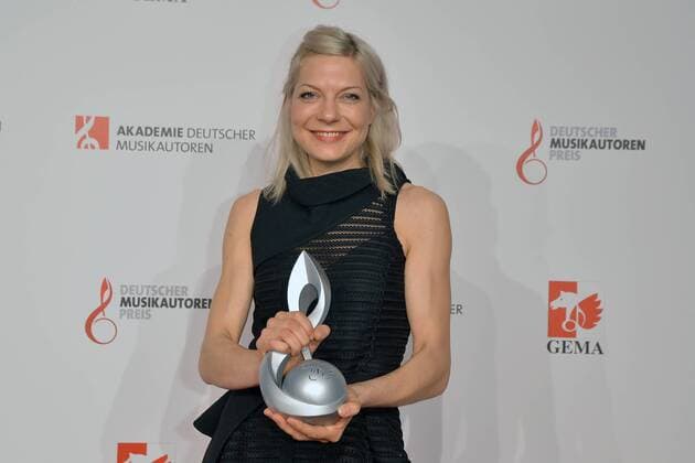 Preistraeger, Nachwuchspreis (Sparte E), Brigitta Muntendorf) Deutscher Musikautorenpreis im Hotel Ritz-Carlton in Berlin, am 30.03.2017