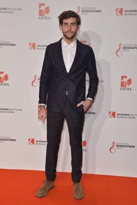 Alvaro Tauchert Soler Ankunft Deutscher Musikautorenpreis im Hotel Ritz-Carlton in Berlin, am 30.03.2017