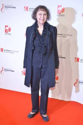 Sofia Gubaidulina, Preistraeger Lebenswerk Ankunft Deutscher Musikautorenpreis im Hotel Ritz-Carlton in Berlin, am 30.03.2017