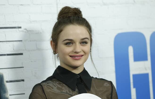 Joey King arrives on the red carpet at the Going in Style World Premiere at SVA Theatre on March 30, 2017 in New York City.  NYP20170330140 JOHNxANGELILLO