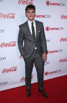 March 30, 2017 - Las Vegas, NV, United States - 30 March 2017 - Las Vegas, NV - Brenton Thwaites. 2017 CinemaCon Big Screen Achievement Awards at Caesar s Palace. Photo Credit: MJT AdMedia Las Vegas United States - ZUMAa123 20170330_zaa_a123_013 Copyright: xMjt Admediax