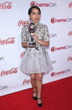 March 30, 2017 - Las Vegas, NV, United States - 30 March 2017 - Las Vegas, NV - Isabela Moner. 2017 CinemaCon Big Screen Achievement Awards at Caesar s Palace. Photo Credit: MJT AdMedia Las Vegas United States - ZUMAa123 20170330_zaa_a123_027 Copyright: xMjt Admediax