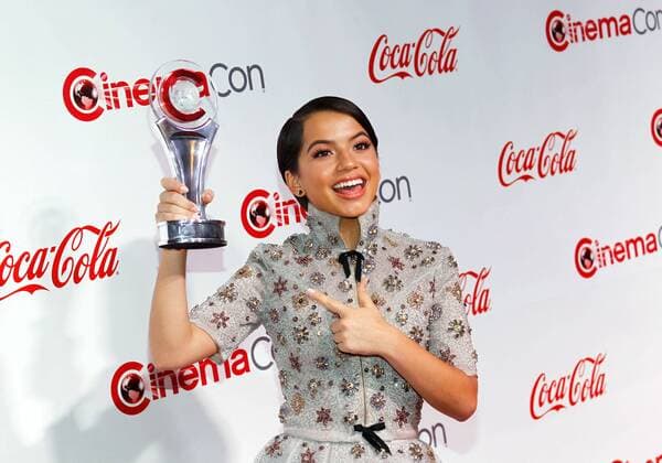 Isabela Moner receipient of the Rising Star of the Year Award arrives for the CinemaCon 2017 Big Screen Achievement Awards at Caesars Palace, Las Vegas, Nevada on March 30, 2017.  LAV2017033001 JAMESxATOA