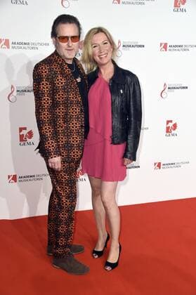 Stefan Stoppok mit Begleitung bei der 9. Verleihung des Deutschen Musikautorenpreises 2017 im Hotel Ritz Carlton. Berlin, 30.03.2017 Foto:xF.xKernx xFuturexImage