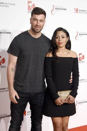Marten Laciny Marteria mit Ehefrau Jadula Laciny bei der 9. Verleihung des Deutschen Musikautorenpreises 2017 im Hotel Ritz Carlton. Berlin, 30.03.2017 Foto:xF.xKernx xFuturexImage